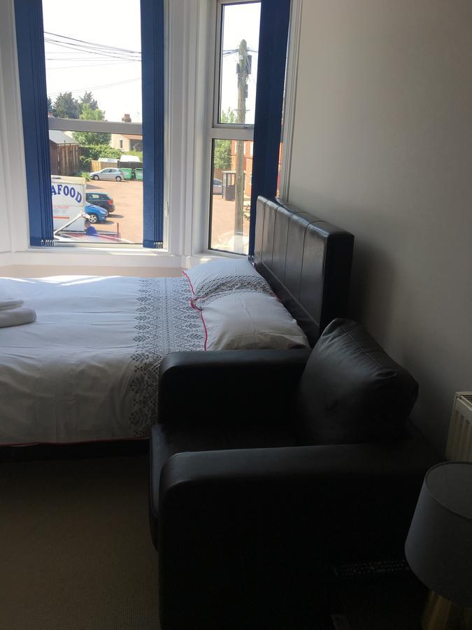 Elris Essex House Hotel Clacton-on-Sea Esterno foto